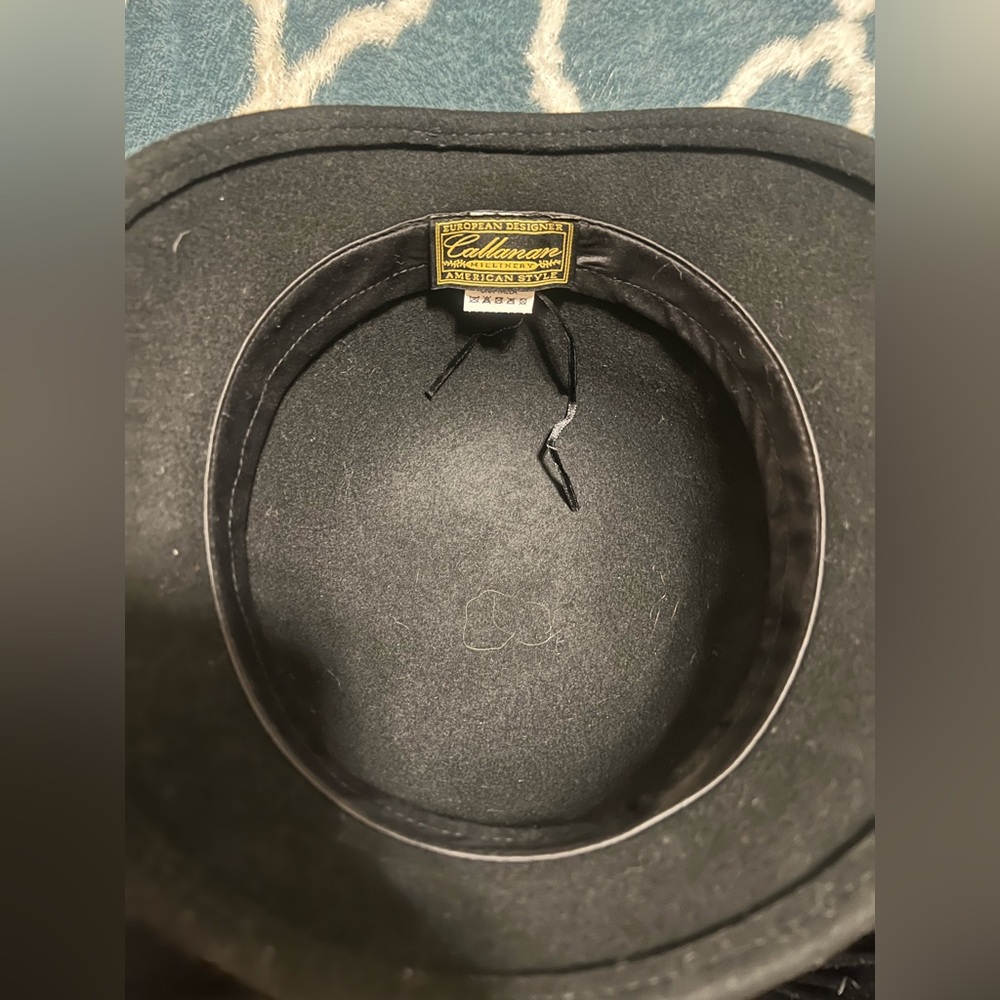 Callanan Black Hat with Gold Label - Picture 2 of 3
